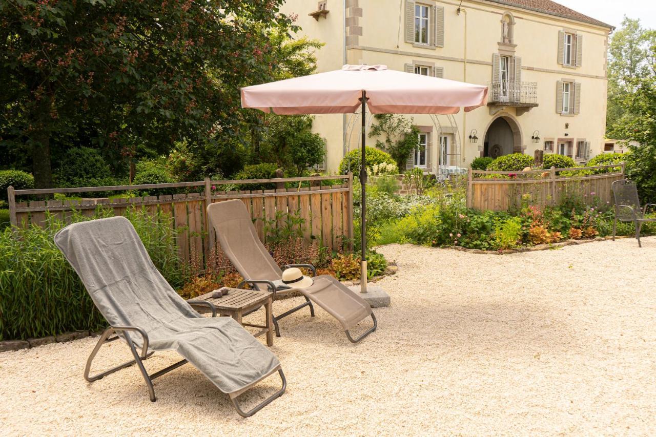 La Maison Au Vert Melincourt Exteriér fotografie