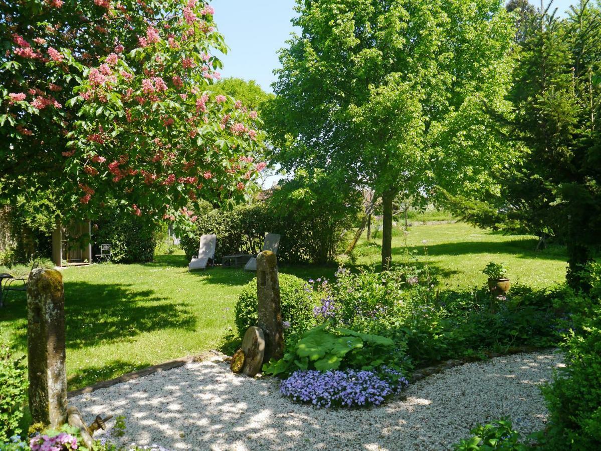 La Maison Au Vert Melincourt Exteriér fotografie